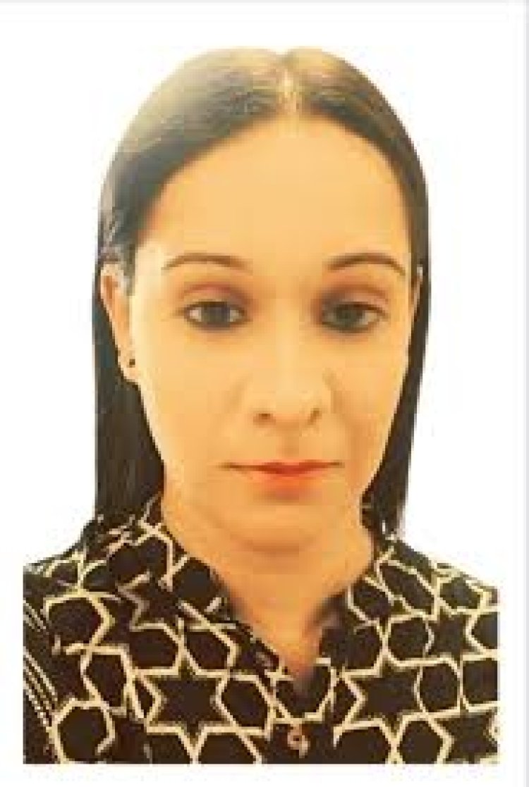 Mayaa SH speaks on the concept of Independence , her favourite documentary film maker , Women being Independent and Creativity through the spectrum of Art