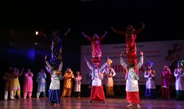 Virasat concluded with melodious musical notes and folk Punjabi Bhangra  at  Tagore Theatre